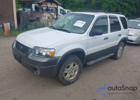 2006 Ford Escape Xlt from USA, damaged, VIN 1FMCU93186KD02820